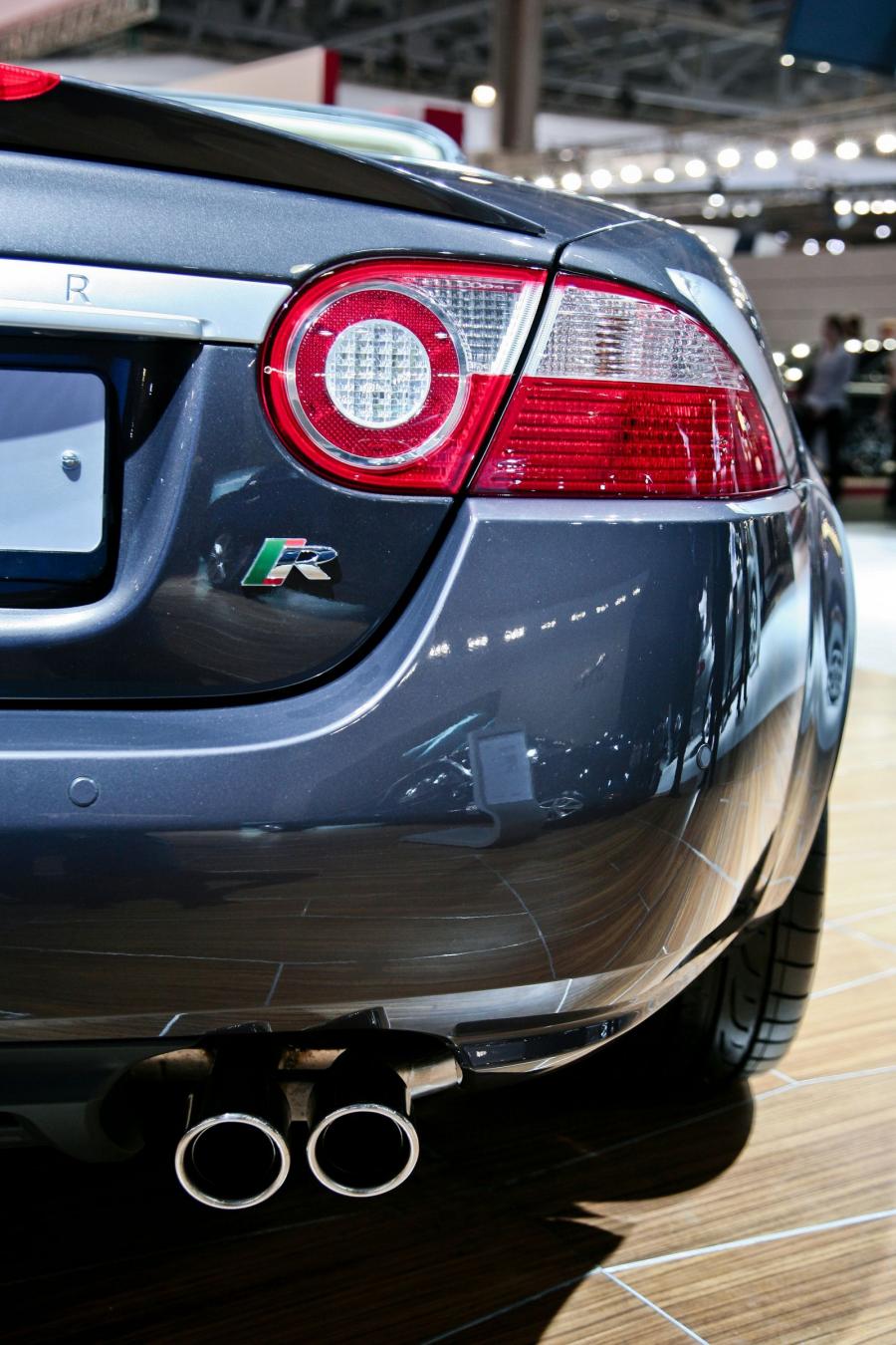  Jaguar XKR Convertible 2007 года  (фото 15 из 52)
